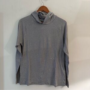 Alo Yoga Long Sleeve hooded light weight T Shirt size medium grey